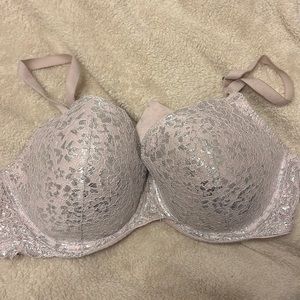 Victoria’s Secret pink bra